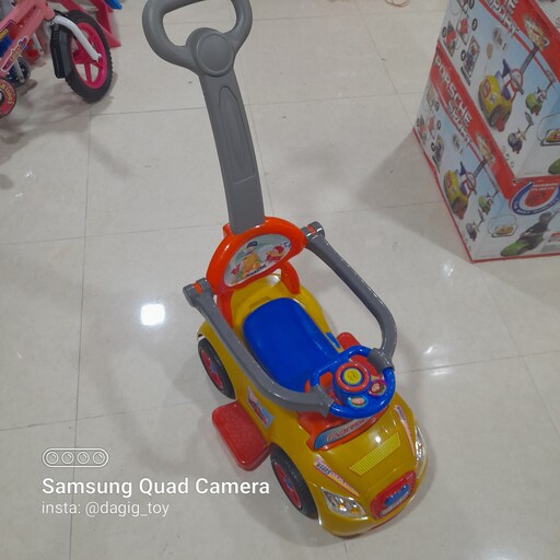 خرید مناسبت ترین قیمت ماشین کودک بیرون فضای باز دسته دار موزیکال پورشه