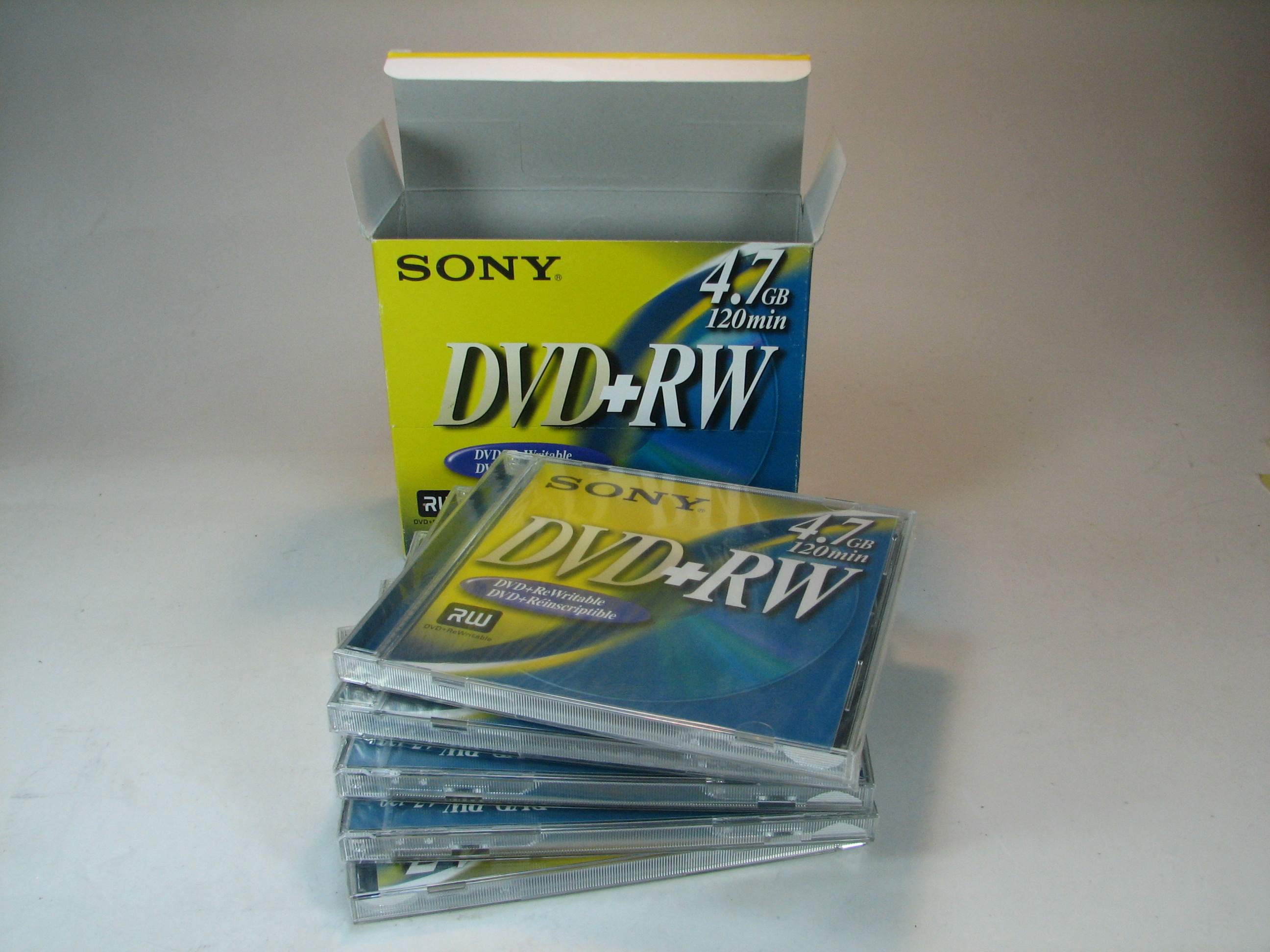 یک عدد دی وی دی ریرایت سونی DVD-RW SONY